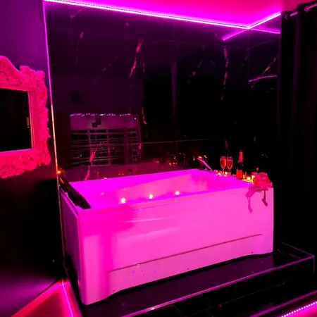 Loveroom Lovalova Reims