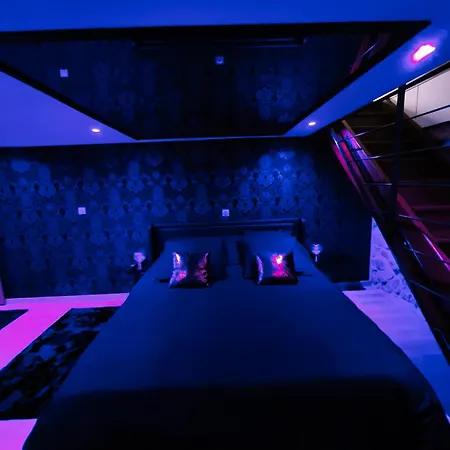 Διαμέρισμα Loveroom Lovalova Ρενς